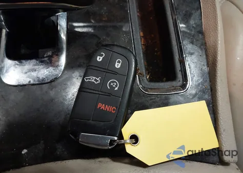 2014 Chrysler 300 z USA, uszkodzony, nr VIN 2C3CCARG2EH328084